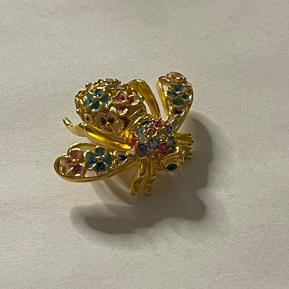JOAN RIVERS Limited Edition Wild Flowers Bee Pin